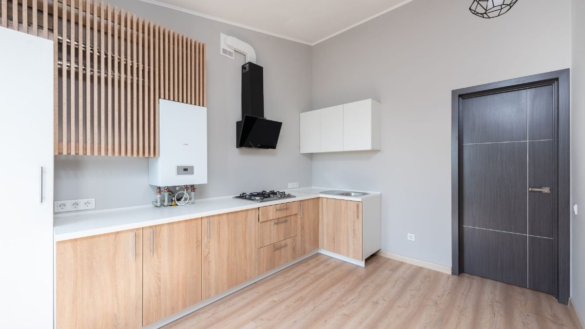 Remplacement de chaudi&egrave;re murale en cuisine, chantier Ramos Habitat